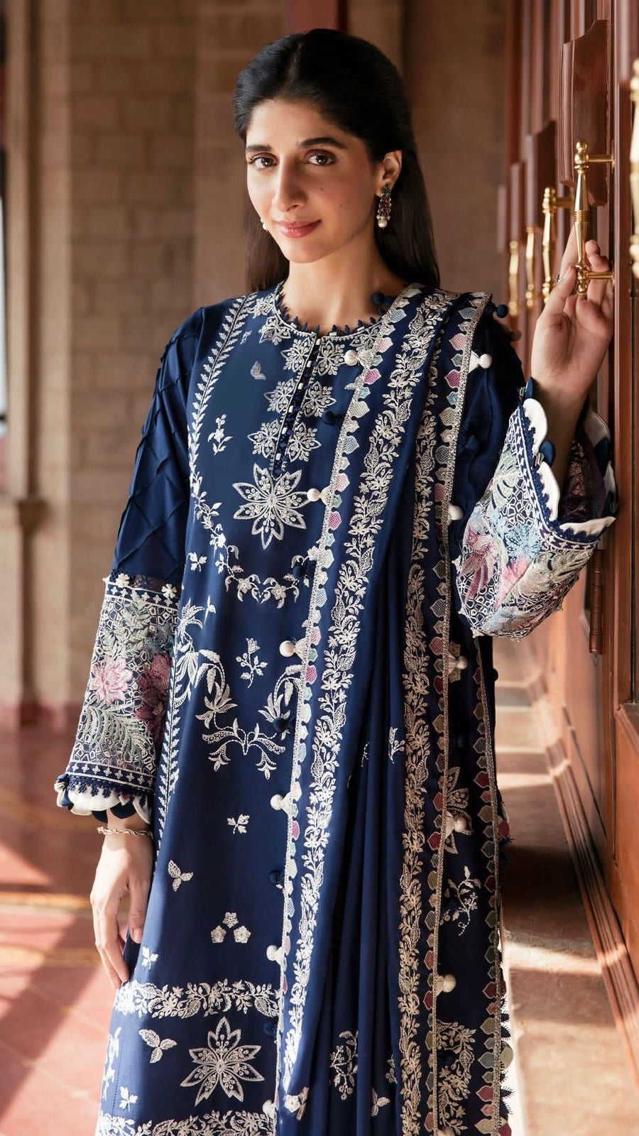 ZAHA-3PC UNSTITCHED FULL HEAVY EMROIDERED OUTFIT